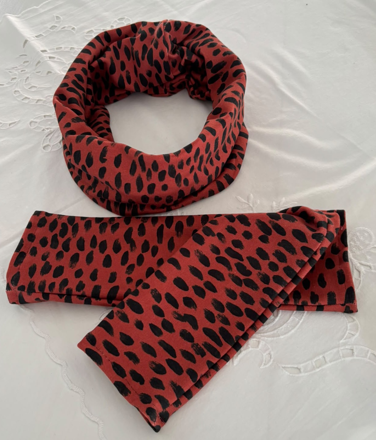 Leo-Set – Pulswärmer & Schal