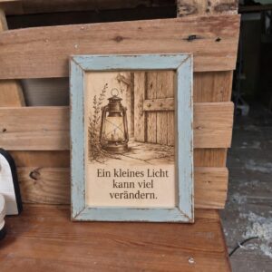 Holzbild «Ein kleines Licht»