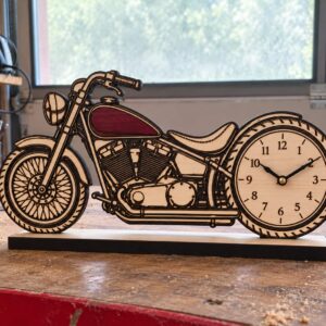 Motorrad-Holzuhr – Schweizer Handwerkskunst