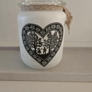 Handgemachtes Windlicht mit LED-Lichterkette